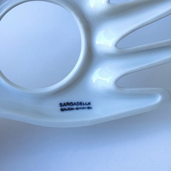 Sargadelos Porcelain Good Luck Hand of Fate Wall Hanging - Handmade in Spain - Picture 7 of 7